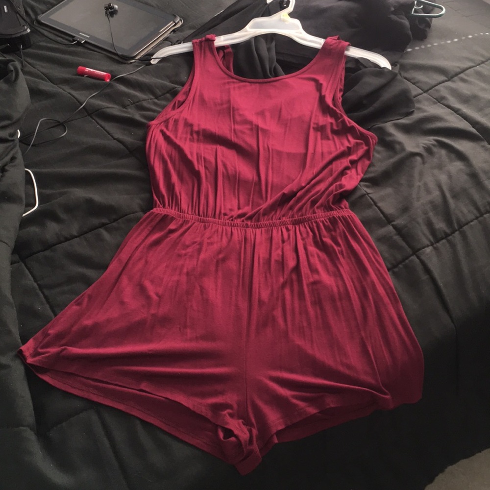 Burgundy romper - Picture 3 of 5